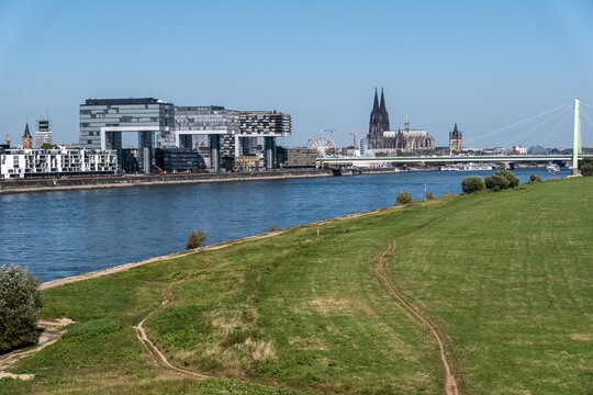 Blick von den Poller Wiesen auf K&ouml;ln
