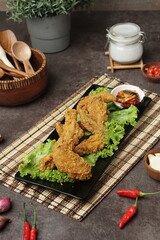 grilled chicken wings with vegetables