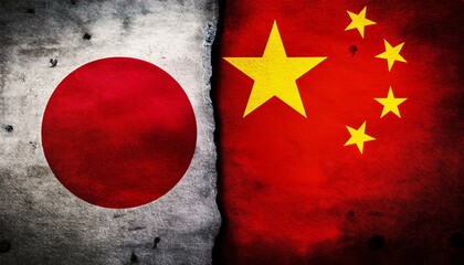 古いビンテージの日本の国旗と中国の国旗(Old grunge vintage japan flag and China flag.)
