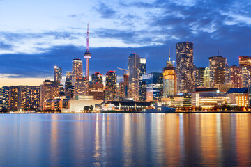 Obraz premium Toronto, Ontario, Canada cityscape on Lake Ontario