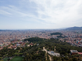 Obraz premium Aerial landscape of Barcelona city mountain from Bunkers of Carmel during summer in Barcelona