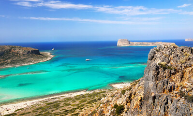 Obraz premium Beautiful beach and turquoise sea lagoon, Greek islands