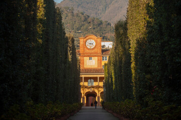 Italia, Toscana, Lucca, Marlia la villa Reale e il parco. Palazzina dell'orologio.