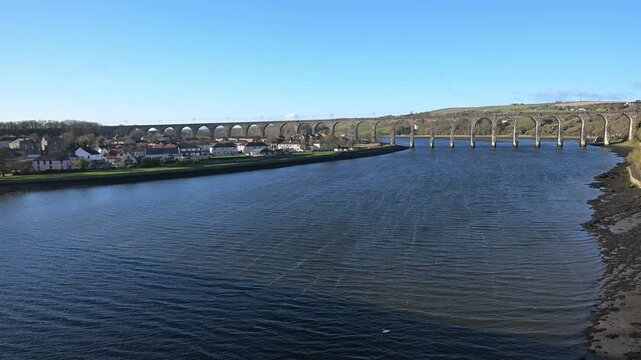 The full breadth of the Royal Border Bridge.