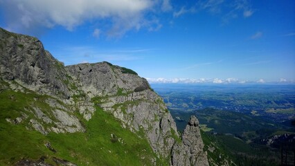 Fototapeta premium Polskie szlaki górskie widoczne w Karkonoszach