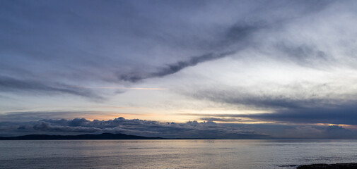 Obraz premium Beautiful Sunrise Over Victoria on Vancouver Island, Canada