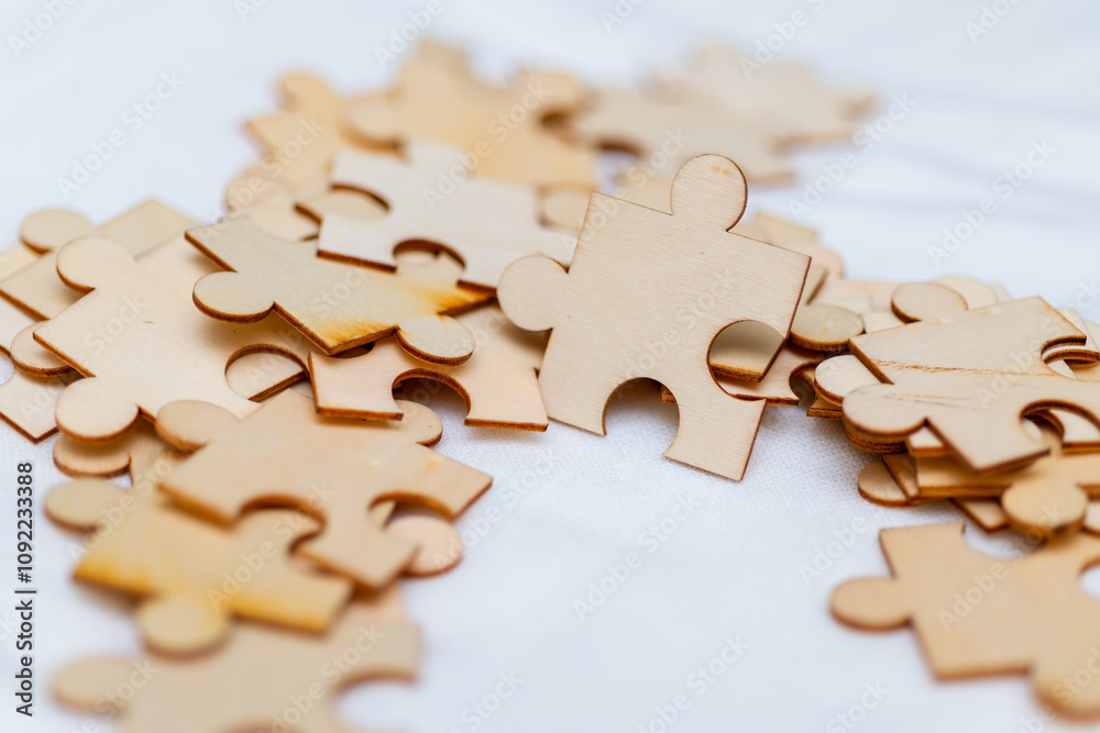 Leinwandbilder puzzle pieces of business strategy office space visual content collaborative environment close-up vi