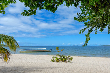 Plage de sable blanc à Madagascar