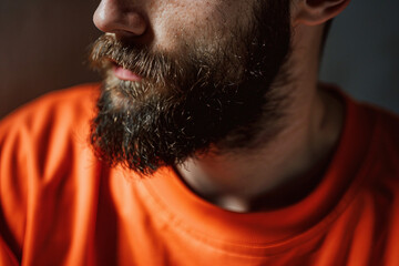 Obraz premium Generative AI Image of Prisoner crimanal in Orange Jumpsuit in Jail Corridor on hearing