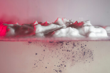 schaum farbe tropfen wasser rot