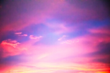 Obraz premium Dreamy purple sky twilight background and sunlight with copy space