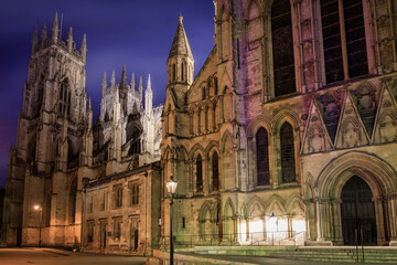 Fototapeta premium Beautiful architecture of York Minster cathedral at night, York, England, UK.