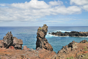 Naklejka premium Ana Kai Tangata sea cave in Easter Island or Rapanui, Chile