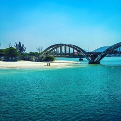 city harbor bridge