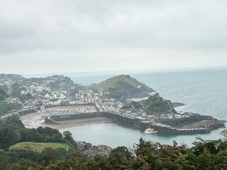 Naklejka premium view on town from cliffs