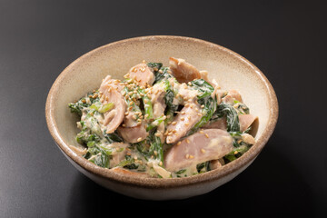 ほうれん草と魚肉ソーセージのマヨネーズ和え