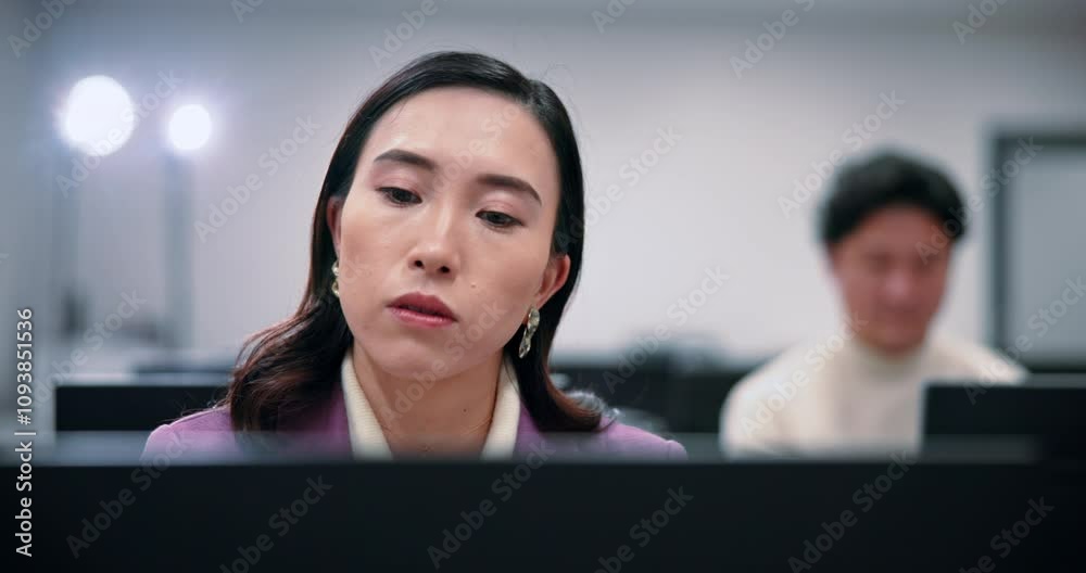 Aufkleber japanese, business woman and desktop computer in office as software engineer for web agency. female 