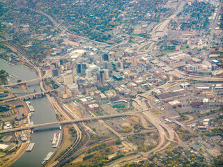 Obraz premium View of downtown St. Paul, Minnesota from an airplane