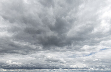 Fototapeta premium Sky replacement clouds puffy gray and white