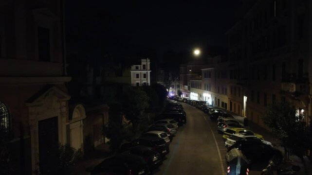Ruas de Roma na It&aacute;lia a noite