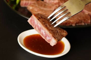 黒毛和牛ロースステーキ　国産和牛