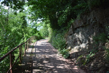 tiny street at a cliff