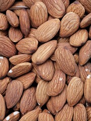 Almonds - Whole almonds - nutritious and versatile! Packed with vitamins, minerals, and fiber. Perfect for snacking, baking, and adding crunch to dishes.