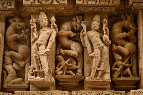 Sculptures, parshwanath temple, khajuraho, madhya pradesh, India, Asia