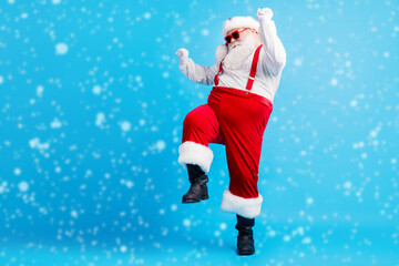 Full length photo of cool hipster fat santa claus dance x-mas christmas tradition discotheque wear...