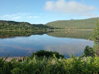 Fototapeta premium lake and hills