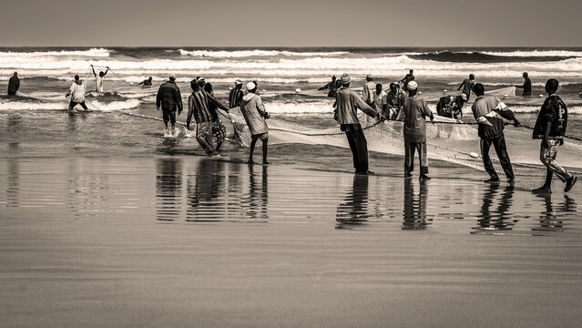 Jour de p&ecirc;che &agrave; Dakar au S&eacute;n&eacute;gal