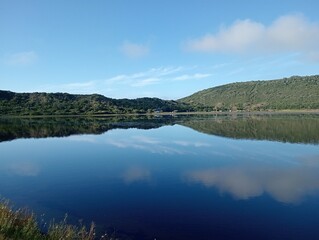 Naklejka premium lake and mountains