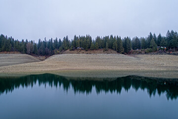 Cle Elum lake in December