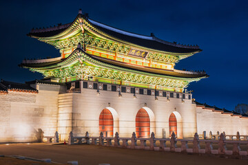 ソウル　光化門　夜景