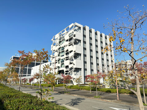 理化学研究所融合連携イノベーション推進棟（神戸市中央区港島南町）