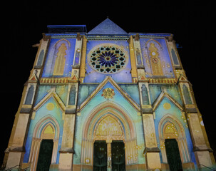 Fototapeta premium Coeur de ville en lumières à Montpellier - Département de l'Herault - Région Occitanie