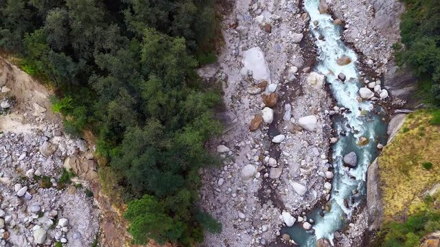 Aerial view of Madhu Ganga, flowing peacefully through Madhyamaheswar track.