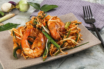 Pad Thai - noodle with prawn