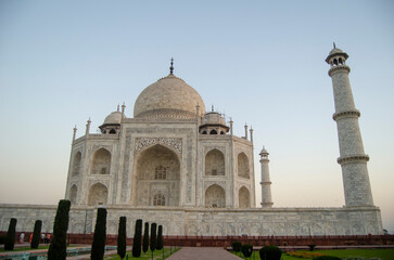 Fototapeta premium Taj Mahal The beautiful monuments in India 