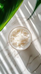 シンプルでクリーンなデザインと柔らかな光の影が光る空中写真