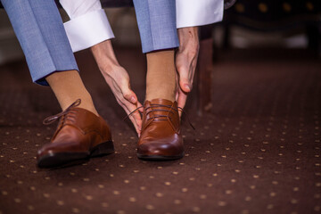 buty kwiaty  para młoda love ślub wesele impreza © Tymoteusz