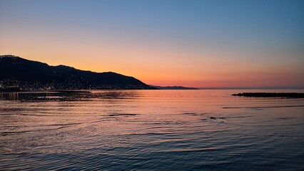 Fototapeta premium sunset over the sea