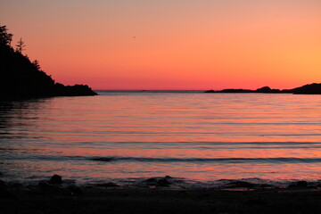 Obraz premium sunset in bc ucleuelt and tofino canada