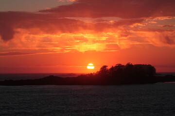 sunset in bc ucleuelt and tofino canada