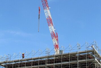 Fototapeta premium Lavori in corso nel cantiere edile per costruire