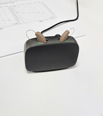 Hearing aid, rechargeable hearing aid