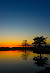 Fototapeta premium sunset on the lake