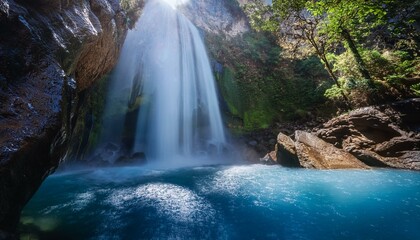 Naklejka premium Experience the magic of the falls at dusk. 
