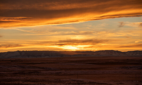 Golden sunset opne Wyoming skies
