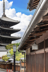 京都市祇園　八坂の塔と京の街並み